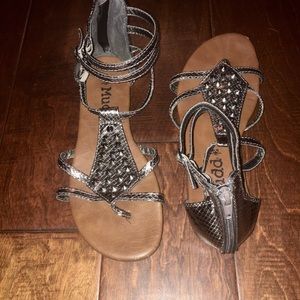 Beautiful studded gladiator sandals 🌚